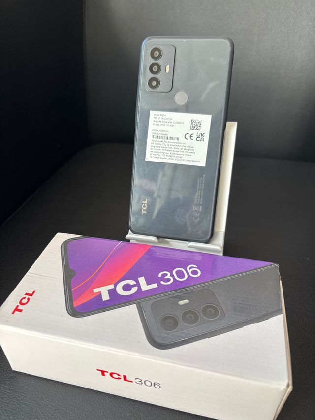 Móvil TCL 306 Gris