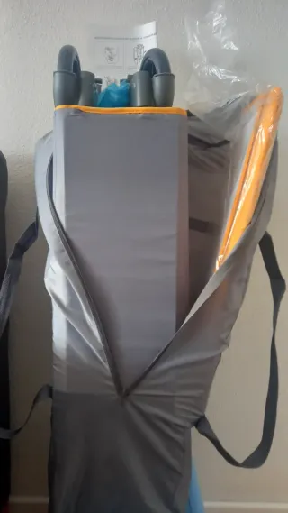 Cuna de viaje BBY como nueva