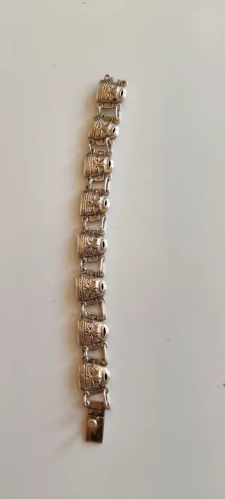 Pulsera de plata . Perfecto estado.
