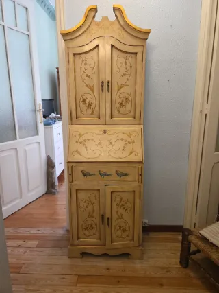 Precioso Buro Antiguo Decorado