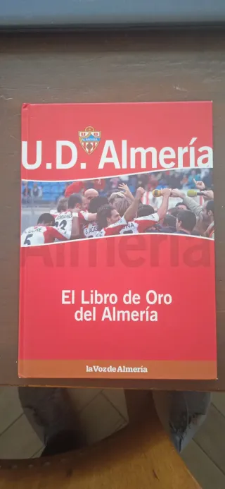 El libro de oro del Almería