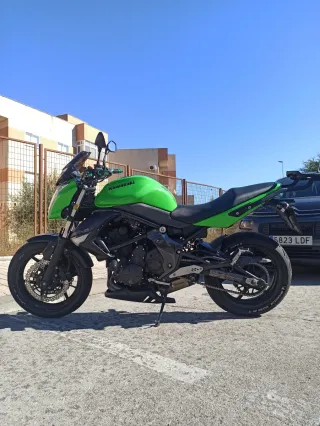 Kawasaki ER6N A2 (2010)