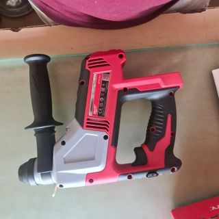 Taladro percutor Milwaukee M18 BH-0