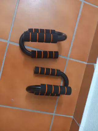 Objetos varios para gimnasio casero