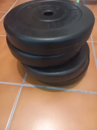 Objetos varios para gimnasio casero
