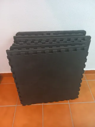 Objetos varios para gimnasio casero