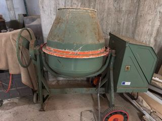 Hormigonera UMACON CE-2005