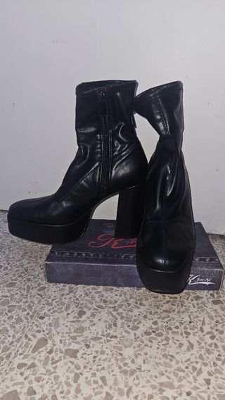 Botines negros plataforma tacón grueso