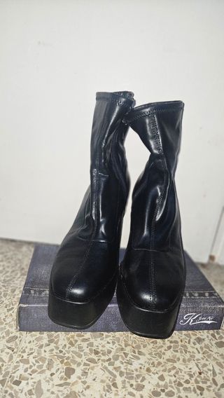 Botines negros plataforma tacón grueso