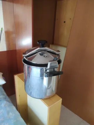 Olla a presión MONIX