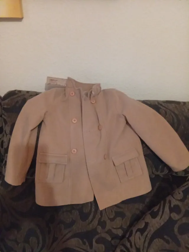 Abrigo infantil color camel