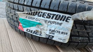 Bridgestone Dueler H/L 225/75R16 103/100S