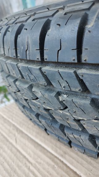 Bridgestone Dueler H/L 225/75R16 103/100S