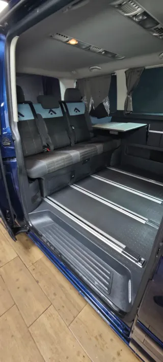 Vw Multivan camperizada sólo 277.000 km !!!