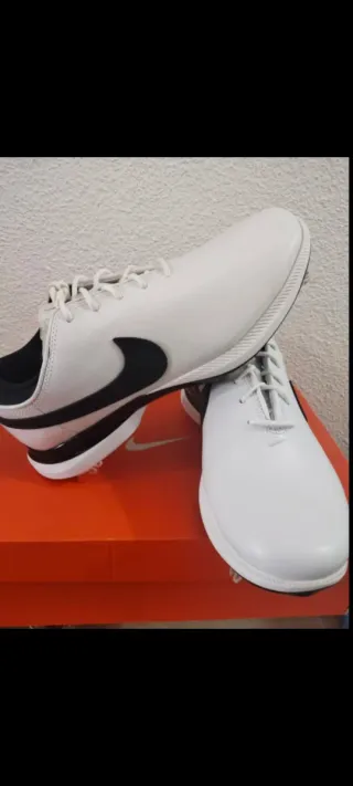 Zapatillas GOLF NIKE Víctory Tour 2 Talla 41 nueva