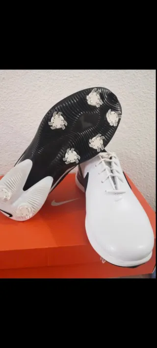 Zapatillas GOLF NIKE Víctory Tour 2 Talla 41 nueva