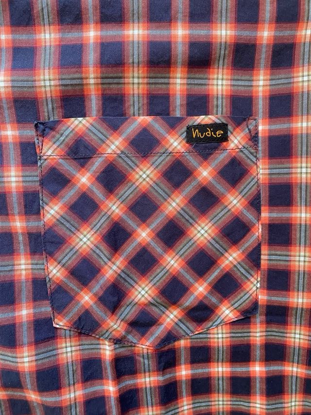 Camisa Nudies cuadros azul y rojo