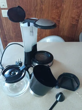 Cafetera de goteo casi nueva, Jata.