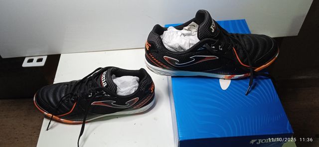 Botas de fútbol sala Joma Negras Naranja