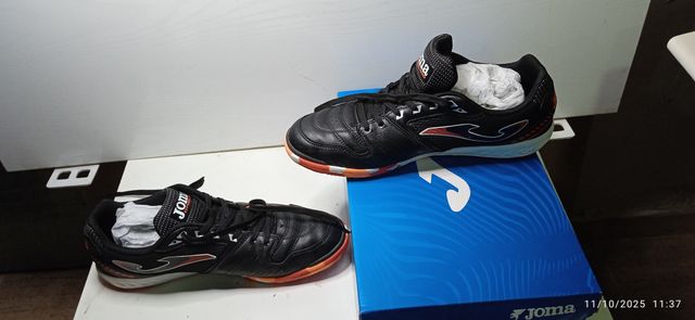 Botas de fútbol sala Joma Negras Naranja