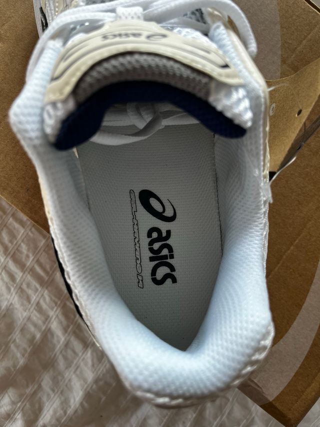 Asics Gel-Kayano 14 Beige/Plata