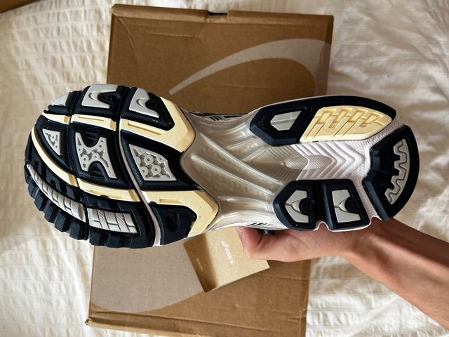 Asics Gel-Kayano 14 Beige/Plata