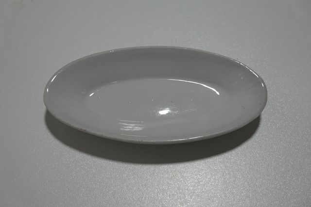 Taza y plato de porcelana vintage