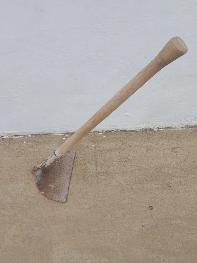 Legón o batidera para obra