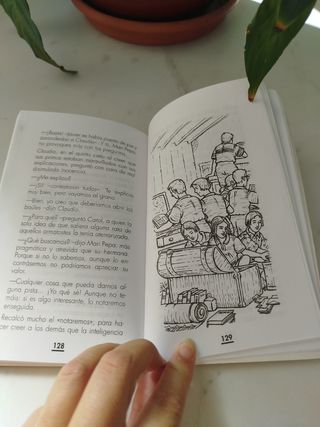 CASA DE CUATRO CHIMENEAS - Libro 2 (Spanish Edition)