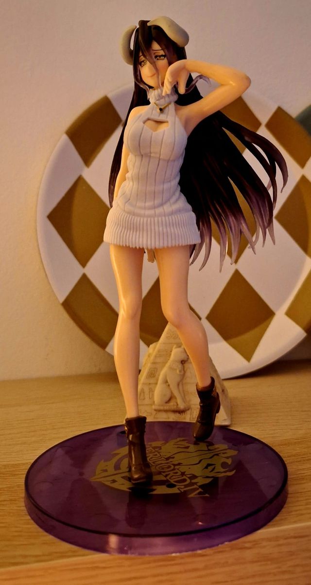 Estátua Encantadora de Personagem de Anime