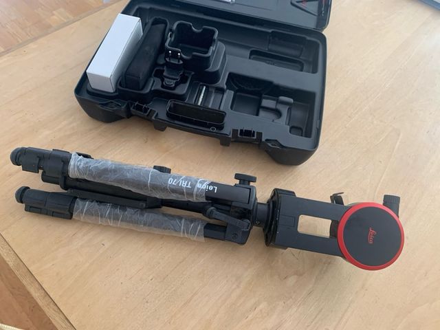 Leica Disto D810 touch pro pack con trípode 