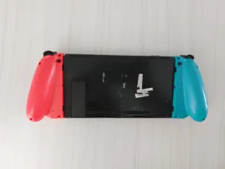 Nintendo Switch Azul y Rojo y mandos
