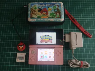 Nintendo 3DS Rosa + Pokemon Omega Ruby + MarioKart7
