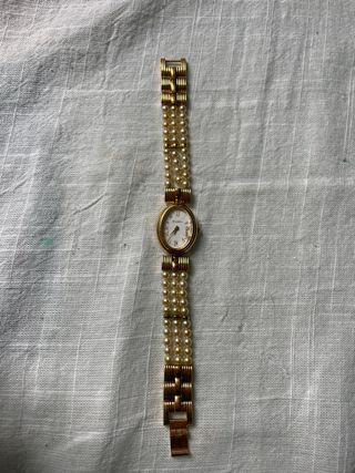 Reloj Timex Dorado con Perlas bañado en 18K oro. 