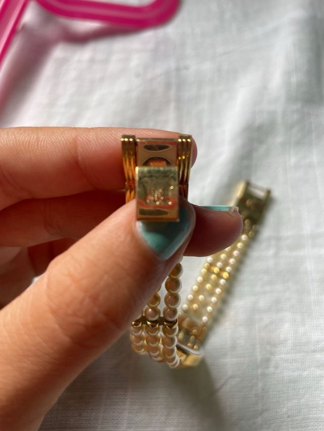 Reloj Timex Dorado con Perlas bañado en 18K oro. 