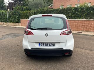 -RENAULT Scénic Dynamique 1.5dCi 105cv eco2-