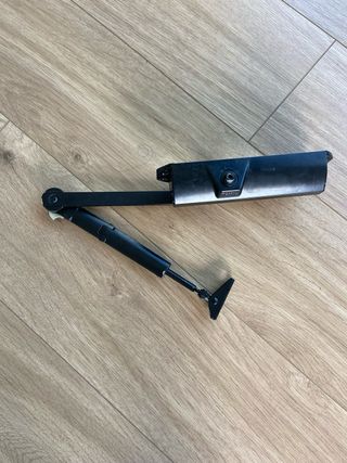 Brazo muelle puerta grande