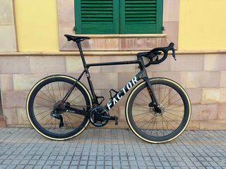 Bicicleta de carbono Factor 02 VAM 