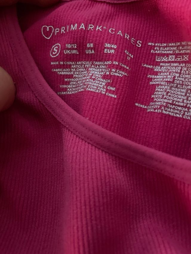 Conjunto deportivo rosa