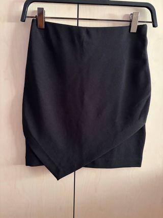 Falda corta H&M negra Talla XS