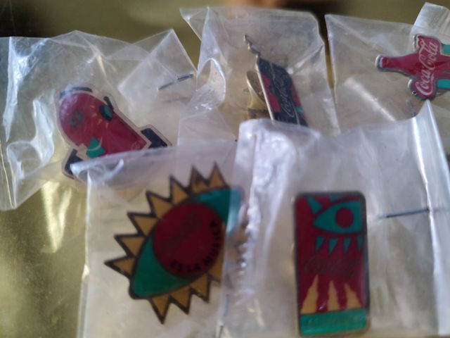 Colección Pins Coca Cola Vintage 90s