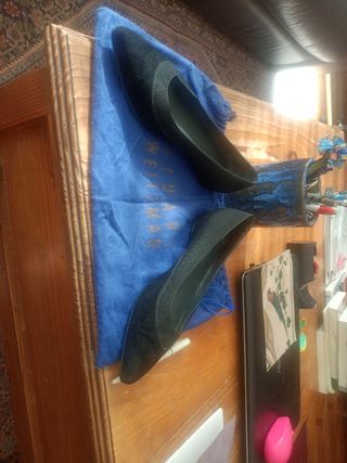 Zapatos Stuart Weitzman Talla 35.5 Negros