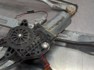 ELEVALUNAS DELANTERO IZQUIERDO PEUGEOT 206