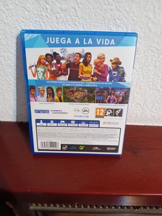 Los Sims 4 PS4