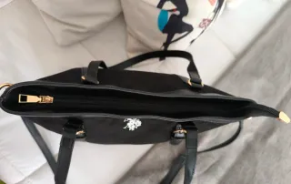 Bolso elegante negro de calidad