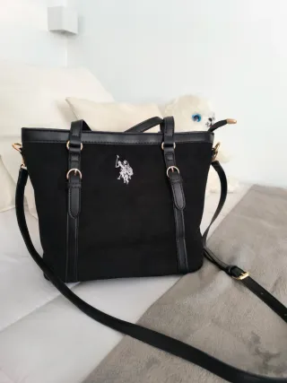 Bolso elegante negro de calidad