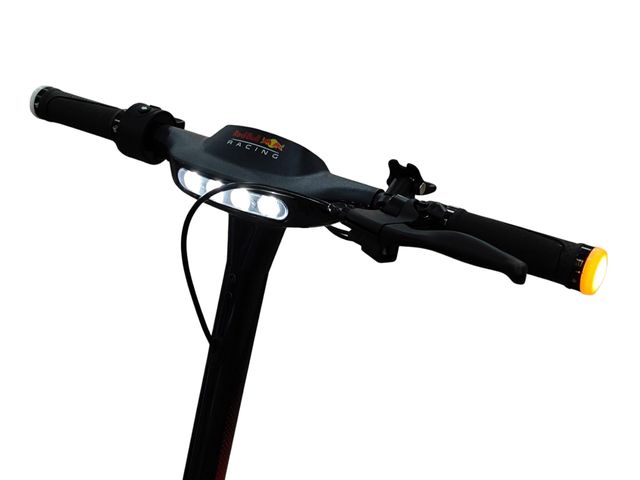 SCOOTER ELETTRICO RED BULL RACE TEEN 8.5 CON CARICABATTERIE