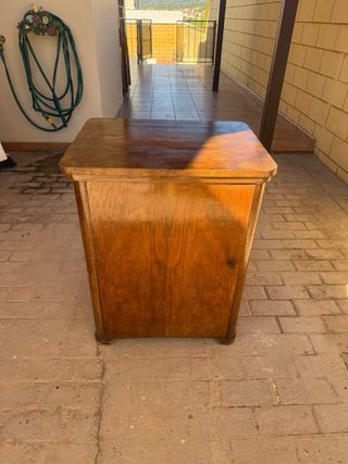 Máquina de coser Singer antigua