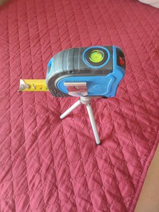 Medidor Láser con Cinta Métrica