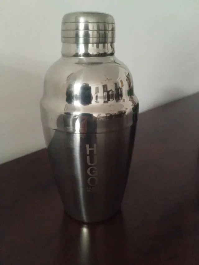 Coctelera Hugo Boss Metal Plateada